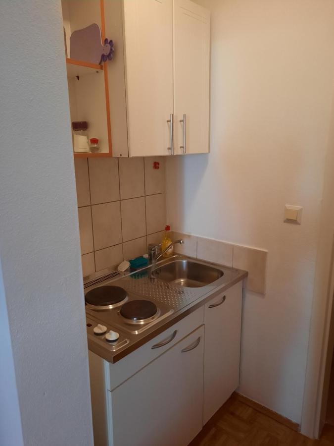 ホテルVila Doris Baška Voda エクステリア 写真